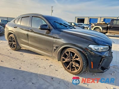 Czwarte zdjęcie samochodu z boku: 2022 BMW X4 M VIN:5YM23EC0XN9J03333 - miniatura