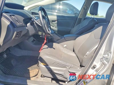 Zdjęcie 7 z 12 samochodu: 2010 TOYOTA PRIUS V VIN:JTDKN3DU6A1036277 - miniatura