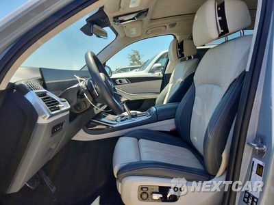 Zdjęcie 7 z 14 samochodu: 2024 BMW X7 XDRIVE40I VIN:5UX23EM07R9V41805 - miniatura
