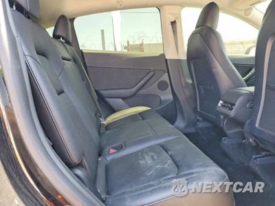 Zdjęcie 11 z 14 samochodu: 2022 TESLA MODEL Y VIN:7SAYGDEE6NF322454 - miniatura