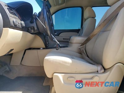 Zdjęcie 7 z 13 samochodu: 2007 CHEVROLET SUBURBAN K1500 VIN:3GNFK16367G213270 - miniatura