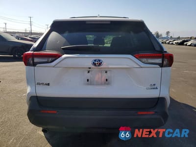 Zdjęcie 6 z 13 samochodu: 2020 TOYOTA RAV4 LE VIN:JTMLWRFV6LD058162 - miniatura