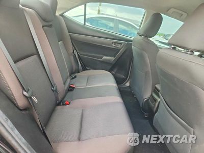Zdjęcie 10 z 12 samochodu: 2018 TOYOTA COROLLA LE VIN:5YFBURHE1JP842113 - miniatura