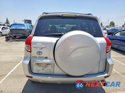 Zdjęcie 6 z 12 samochodu: 2006 TOYOTA RAV4 BASE VIN:JTMZD33V565000303 - miniatura