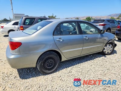 Trzecie zdjęcie samochodu z tyłu: 2003 TOYOTA COROLLA LE VIN:1NXBR32E93Z035332 - miniatura