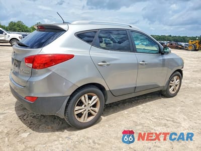 Trzecie zdjęcie samochodu z tyłu: 2013 HYUNDAI TUCSON GLS VIN:KM8JU3AC2DU648842 - miniatura