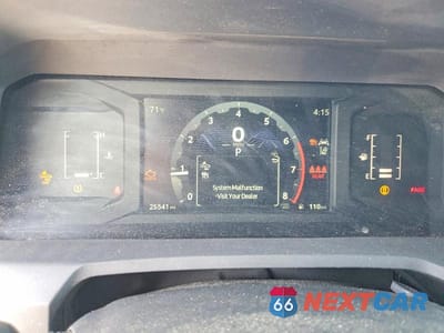 Zdjęcie 9 z 12 samochodu: 2025 TOYOTA TACOMA SR5 VIN:3TMKB5FNXSM025636 - miniatura