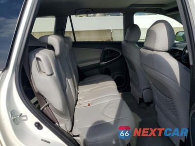Zdjęcie 11 z 13 samochodu: 2008 TOYOTA RAV4 LIMITED VIN:JTMBK31V985060761 - miniatura
