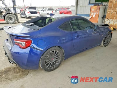 Trzecie zdjęcie samochodu z tyłu: 2017 TOYOTA 86 BASE VIN:JF1ZNAA19H8706487 - miniatura