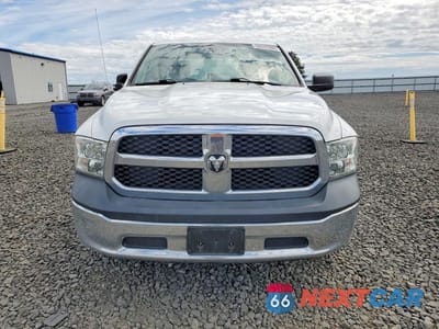 Piąte zdjęcie samochodu w środku: 2017 RAM 1500 ST VIN:1C6RR7FMXHS528460 - miniatura