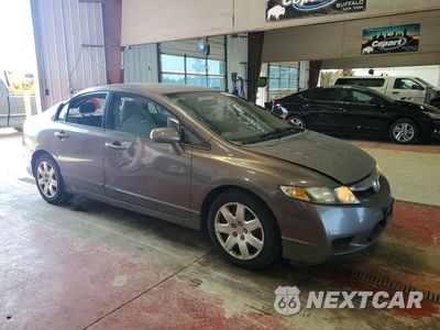 Czwarte zdjęcie samochodu z boku: 2010 HONDA CIVIC LX VIN:2HGFA1F50AH521122 - miniatura