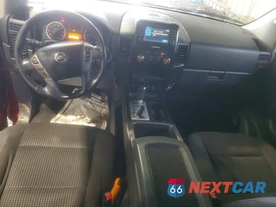 Zdjęcie 8 z 12 samochodu: 2015 NISSAN TITAN SV VIN:1N6AA0EDXFN514573 - miniatura