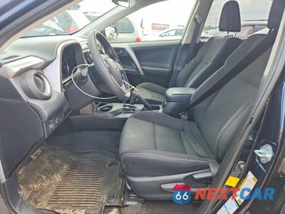 Zdjęcie 7 z 13 samochodu: 2018 TOYOTA RAV4 HYBRID LE VIN:JTMRJREVXJD254340 - miniatura