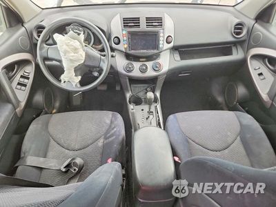 Zdjęcie 8 z 14 samochodu: 2006 TOYOTA RAV4 SPORT VIN:JTMBD32V566000329 - miniatura