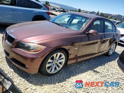 2006 BMW 325 I WBAVB135X6KX51792 - główne zdjęcie licytacji z USA - miniatura