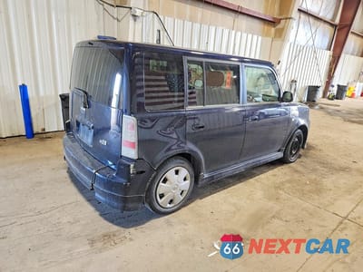 Trzecie zdjęcie samochodu z tyłu: 2006 TOYOTA SCION XB VIN:JTLKT324964065632 - miniatura