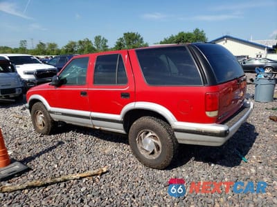 Drugie zdjęcie samochodu z przodu: 1996 CHEVROLET BLAZER VIN:1GNDT13W2T2247048 - miniatura