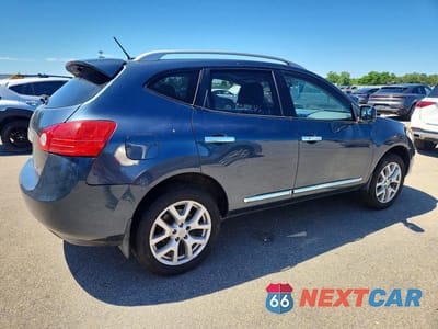 Trzecie zdjęcie samochodu z tyłu: 2013 NISSAN ROGUE S VIN:JN8AS5MV5DW658213 - miniatura