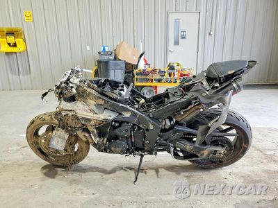 Trzecie zdjęcie samochodu z tyłu: 2013 YAMAHA YZFR1 VIN:JYARN23E1DA015243 - miniatura