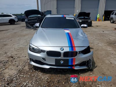 Piąte zdjęcie samochodu w środku: 2013 BMW 328 I VIN:WBA3A5G51DNP25850 - miniatura