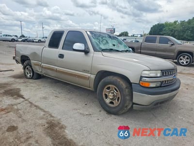 Czwarte zdjęcie samochodu z boku: 2001 CHEVROLET SILVERADO C1500 VIN:2GCEC19T611406564 - miniatura
