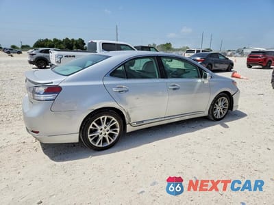 Trzecie zdjęcie samochodu z tyłu: 2010 LEXUS HS 250H VIN:JTHBB1BA8A2005689 - miniatura