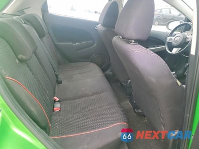 Zdjęcie 10 z 12 samochodu: 2012 MAZDA MAZDA2 VIN:JM1DE1LZ1C0141019 - miniatura