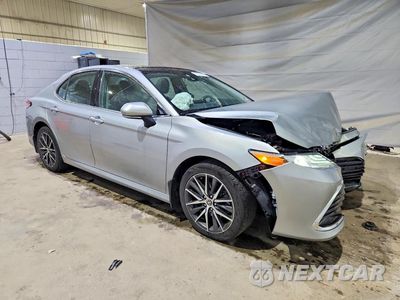Czwarte zdjęcie samochodu z boku: 2022 TOYOTA CAMRY XLE VIN:4T1F11BK9NU072175 - miniatura