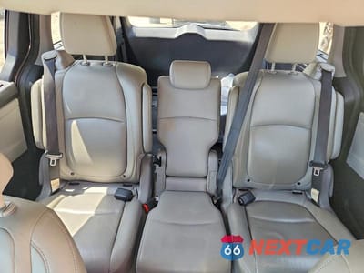 Zdjęcie 10 z 14 samochodu: 2019 HONDA ODYSSEY TOURING VIN:5FNRL6H82KB118664 - miniatura
