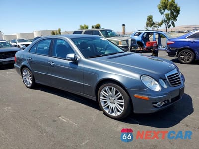 Czwarte zdjęcie samochodu z boku: 2008 MERCEDES-BENZ E 350 VIN:WDBUF56X78B349995 - miniatura