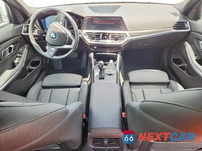 Zdjęcie 8 z 13 samochodu: 2021 BMW 330XI VIN:3MW5R7J09M8B73401 - miniatura