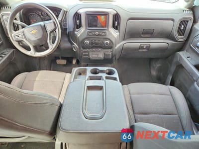 Zdjęcie 8 z 12 samochodu: 2023 CHEVROLET SILVERADO K1500 CUSTOM VIN:1GCPDBEK3PZ301909 - miniatura