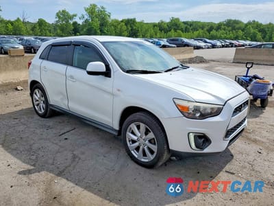 Czwarte zdjęcie samochodu z boku: 2015 MITSUBISHI OUTLANDER SPORT SE VIN:4A4AR4AU9FE007715 - miniatura