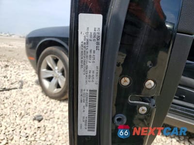 Zdjęcie 12 z 12 samochodu: 2019 DODGE CHALLENGER SXT VIN:2C3CDZAG5KH591883 - miniatura