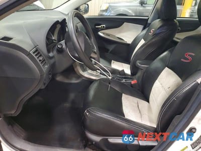 Zdjęcie 7 z 12 samochodu: 2011 TOYOTA COROLLA S VIN:2T1BU4EE5BC555401 - miniatura