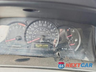 Zdjęcie 9 z 12 samochodu: 2005 TOYOTA COROLLA CE VIN:1NXBR32E25Z401411 - miniatura
