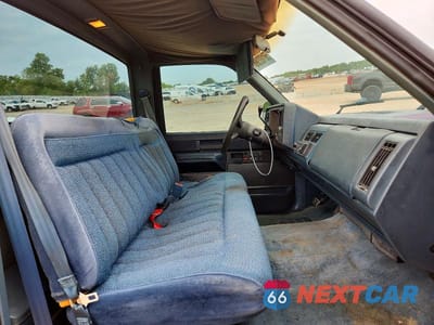 Zdjęcie 10 z 12 samochodu: 1989 GMC SIERRA C1500 VIN:1GTDC14K5KZ546107 - miniatura