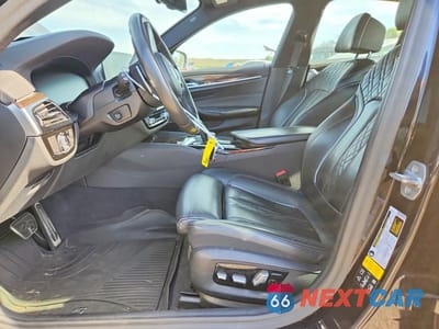 Zdjęcie 7 z 12 samochodu: 2020 BMW M550XI VIN:WBAJS7C05LBN96618 - miniatura