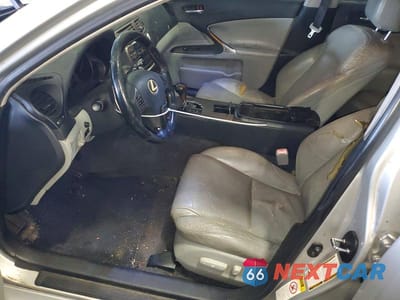 Zdjęcie 7 z 12 samochodu: 2008 LEXUS IS 250 VIN:JTHBK262285084343 - miniatura
