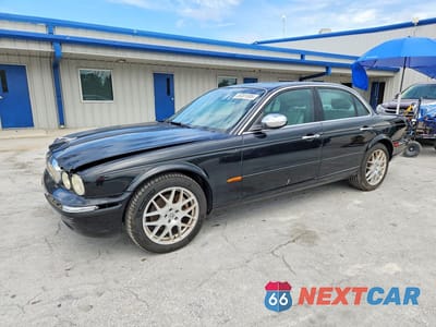 2004 JAGUAR VANDENPLAS SAJWA74CX4SG15058 - główne zdjęcie licytacji z USA - miniatura