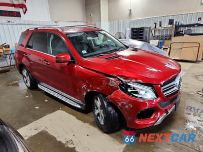 Czwarte zdjęcie samochodu z boku: 2016 MERCEDES-BENZ GLE 350 4MATIC VIN:4JGDA5HB0GA601569 - miniatura