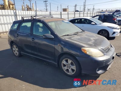 Czwarte zdjęcie samochodu z boku: 2006 TOYOTA COROLLA MATRIX XRS VIN:2T1KY32E86C550086 - miniatura