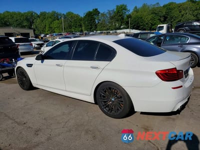 Drugie zdjęcie samochodu z przodu: 2014 BMW M5 VIN:WBSFV9C59ED593292 - miniatura