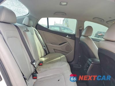 Zdjęcie 10 z 12 samochodu: 2011 KIA OPTIMA EX VIN:KNAGN4A76B5153052 - miniatura