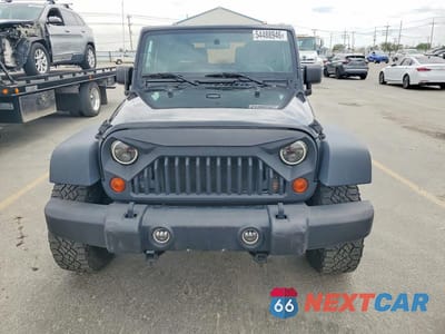 Piąte zdjęcie samochodu w środku: 2013 JEEP WRANGLER SPORT VIN:1C4AJWAG7DL657933 - miniatura