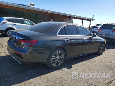 Trzecie zdjęcie samochodu z tyłu: 2021 MERCEDES-BENZ E 350 VIN:W1KZF8DB6MA907163 - miniatura