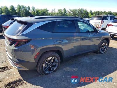 Trzecie zdjęcie samochodu z tyłu: 2025 HYUNDAI TUCSON SEL VIN:5NMJCCDE1SH456059 - miniatura