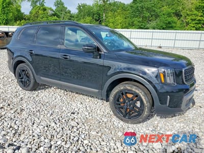 Czwarte zdjęcie samochodu z boku: 2023 KIA TELLURIDE EX X-LINE VIN:5XYP3DGC0PG410797 - miniatura