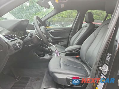 Zdjęcie 7 z 13 samochodu: 2021 BMW X1 XDRIVE28I VIN:WBXJG9C06M5S29231 - miniatura
