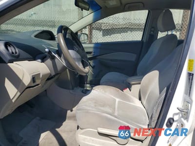 Zdjęcie 7 z 12 samochodu: 2010 TOYOTA YARIS BASE VIN:JTDBT4K38A4066658 - miniatura